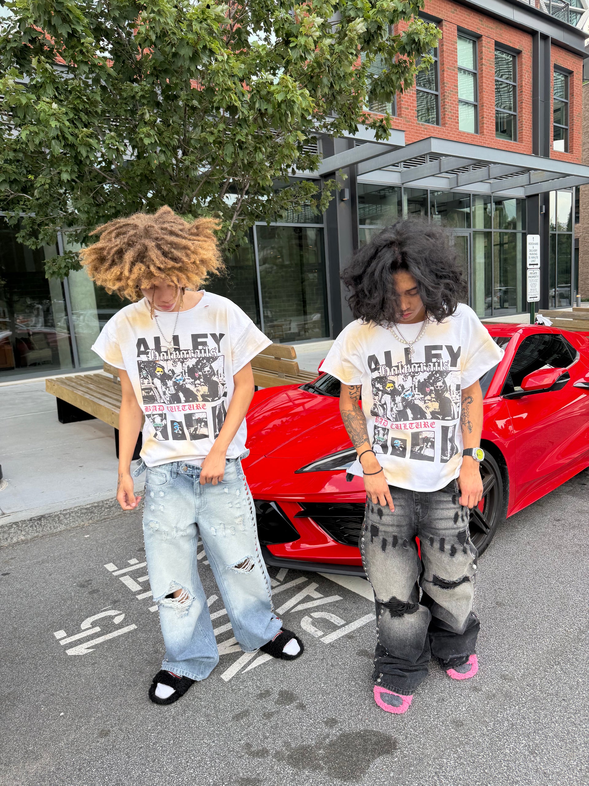 Holy Grails Tee